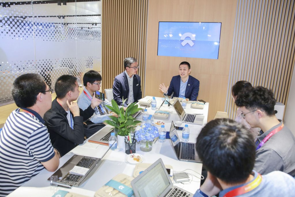 李斌首度披露蔚来上市计划，承认ES8量产延期-茉苛云生活