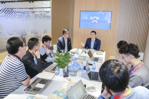 李斌首度披露蔚来上市计划，承认ES8量产延期-茉苛云生活